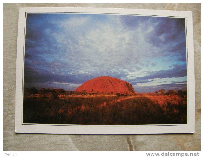 Australia - Ayers Rock -Uluru  -   D94916 - Uluru & The Olgas