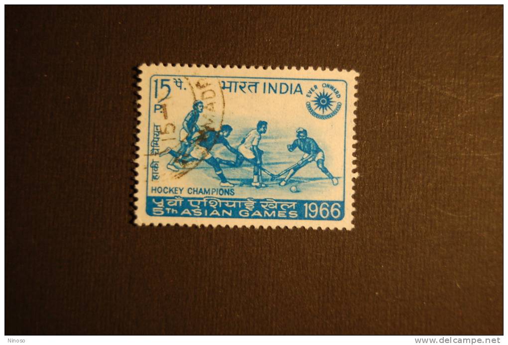 INDIA 1 VALORE USATO 1966 HOCKEY - Gebraucht