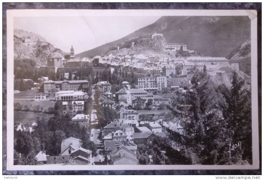 BRIANCON (05).LOT DE 2 CPSM.VUES GENERALES.ANNEES 40. - Briancon