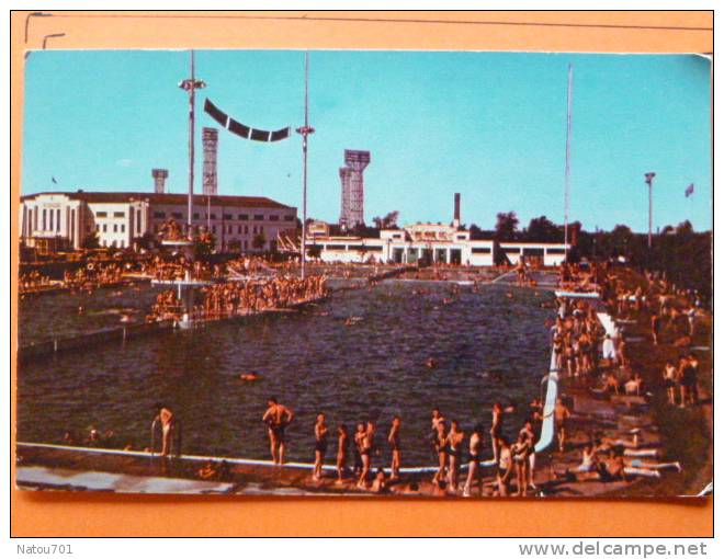 E1-canada--une Des Plus Grande Piscines D'amerique--trois Rivieres--animee- - Trois-Rivières