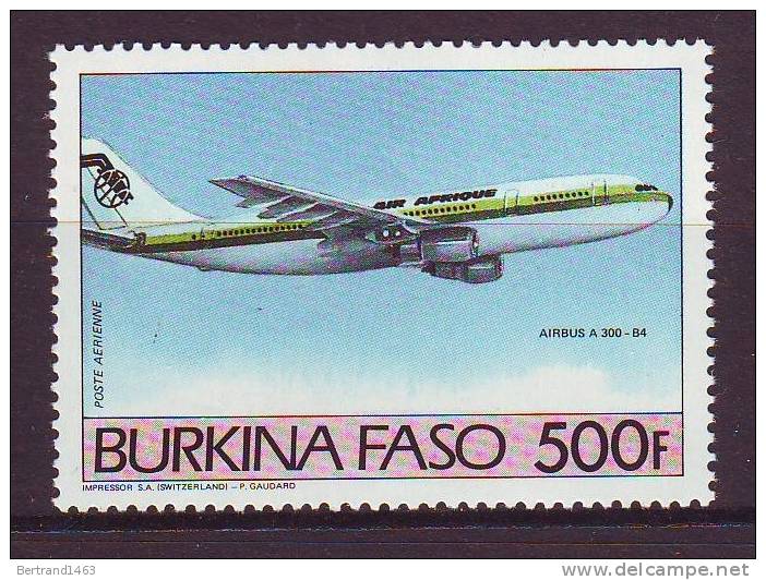 BURKINA FASO. 1985. YT PA 286 **. Avions - Burkina Faso (1984-...)