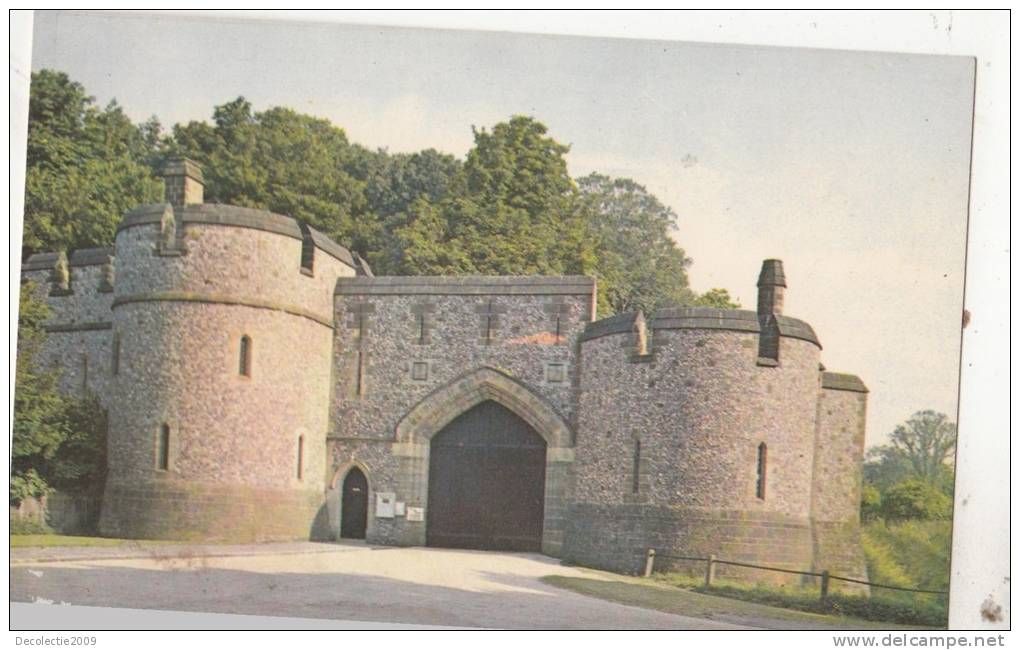 BR49964 The Castle Gates Arundel     2 Scans - Arundel