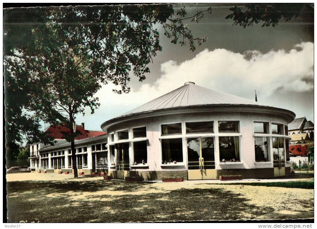 CPSM    LUMBRES    Un Coin Du Village Avec L'école Maternelle - Lumbres