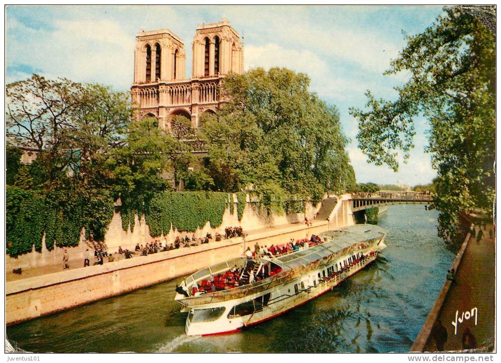 CPSM Paris-Notre Dame   L1206 - Notre Dame De Paris