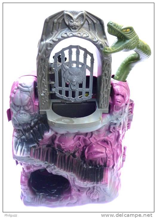 FIGURINE MAITRES DE L´UNIVERS - HE-MAN -  MOTU - MASTER OF UNIVERSE - DIORAMA LE CHATEAU DES MALEFICES - Dominatori Dell'Universo