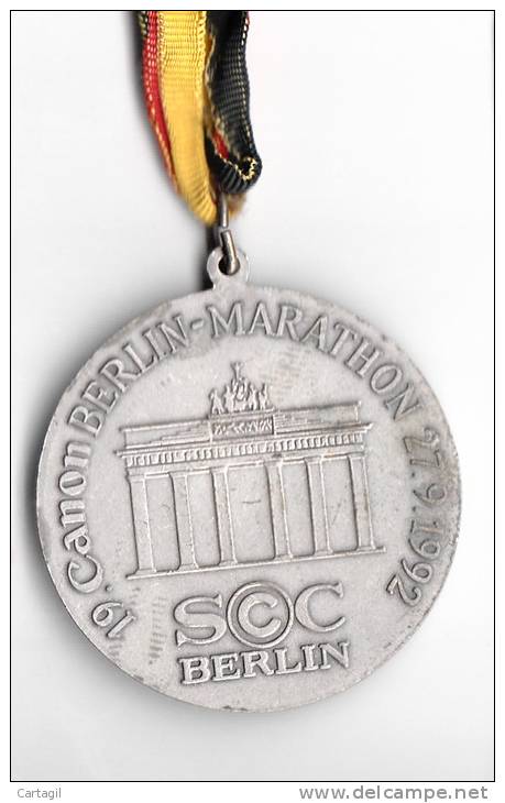 Médaille Sportive Allemande ( Détail 2 Scans) - Otros & Sin Clasificación