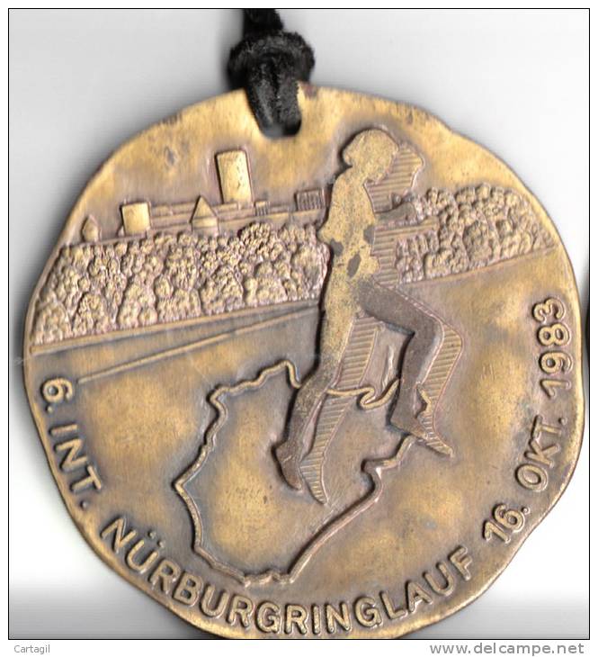 Médaille Sportive Allemande ( Détail 2 Scans) - Sonstige & Ohne Zuordnung