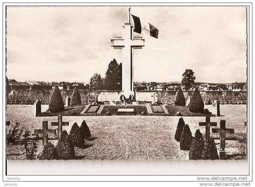 TOMBE DES 7 SOLDATS INCONNUS A VERDUN. REF 10112 - Kriegerdenkmal