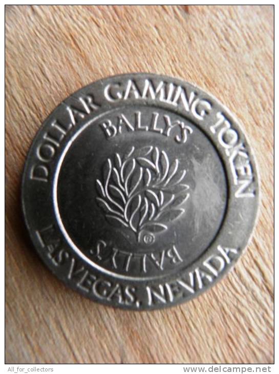 Dollar Gaming Token Las Vegas Nevada Ballys, 2 Scans - Casino