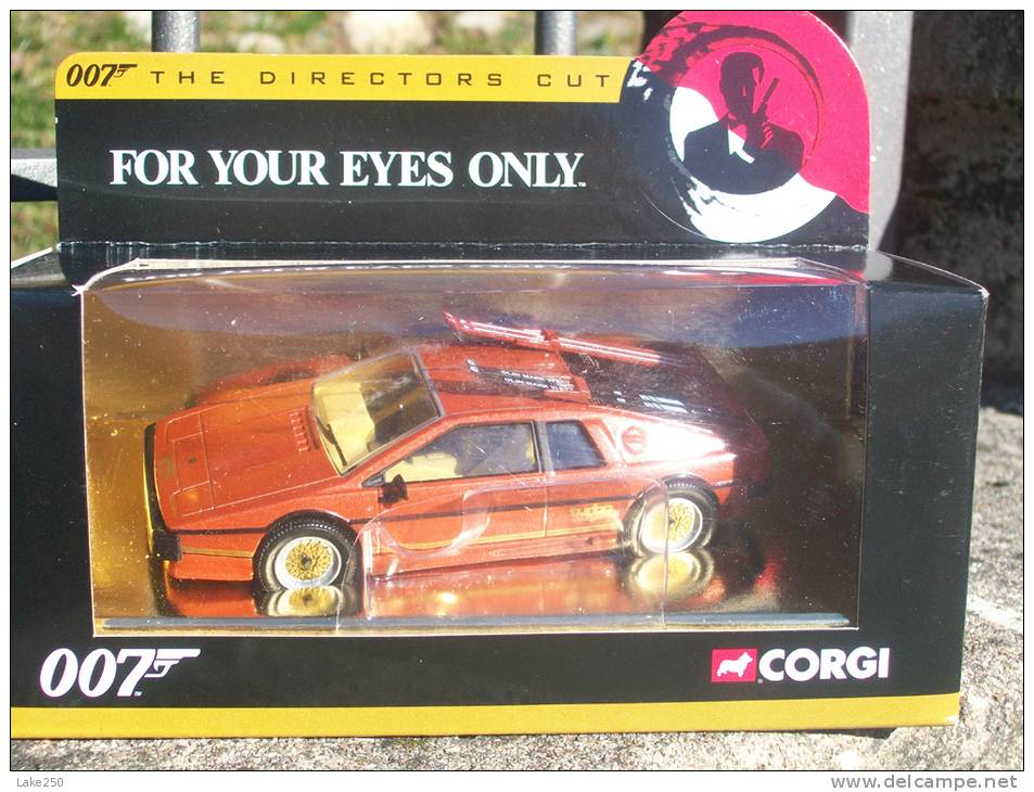 CORGI TOYS - SERIE 007 LOTUS ESPRIT TURBO Serie Oro AVEC SA  BOITE  Scala 1/36 - Corgi Toys