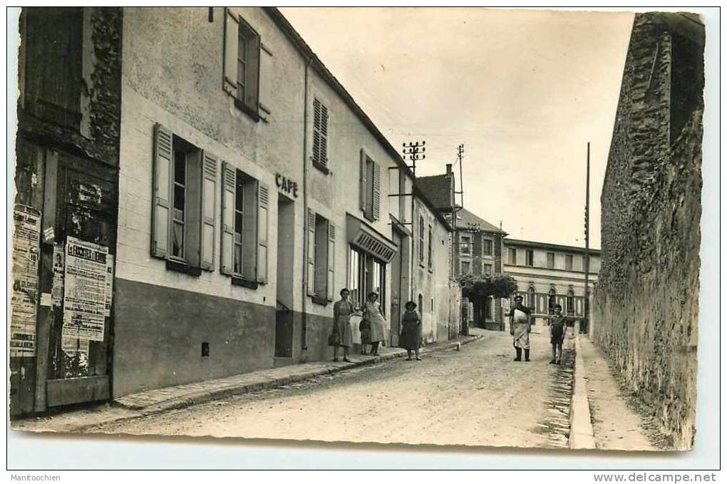 DEP 78 MORAINVILLIERS BURES RUE DE VERNOUILLET JOURNAL AFFICHE LES FASCISTES A L'OEUVRE - Morainvilliers