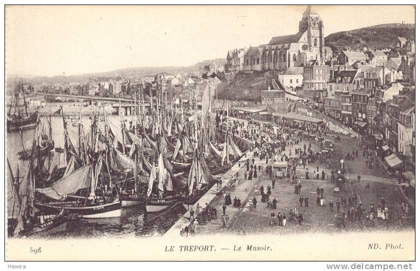 AK Le Treport Ca. 1920 (?) Le Musoir Port Hafen Navires Schiffe Bateaux à Voile Maritim / Dieppe Abbeville Rouen Amiens - Le Treport