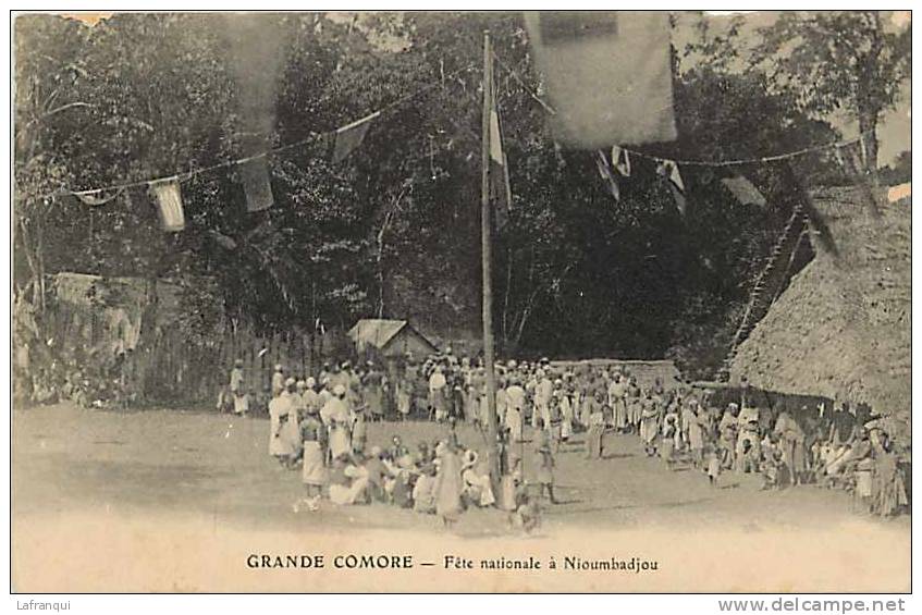 Afrique- Africa -ref A640-grande Comore -fete Nationale A Nioumbadjou   - Carte Bon Etat - - Comores