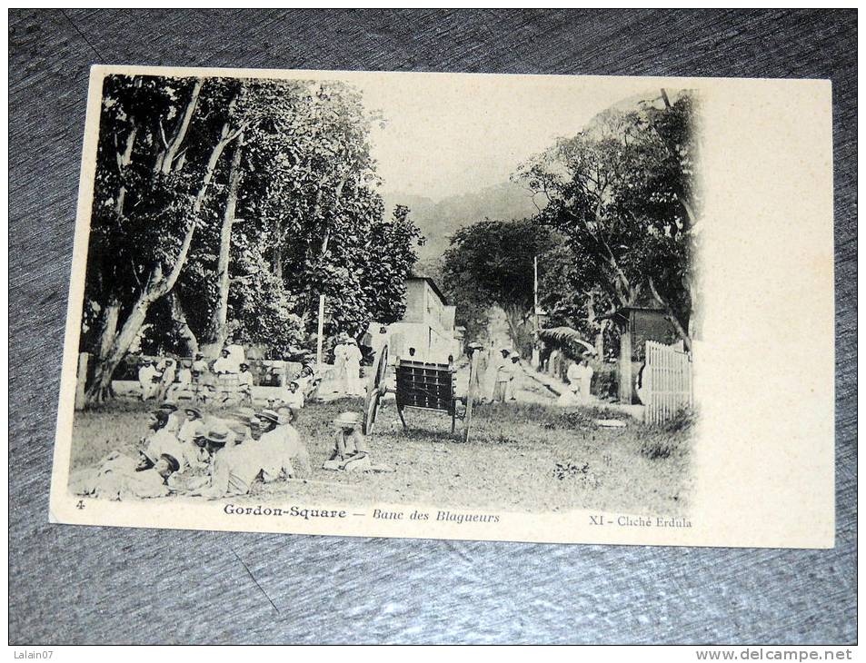 Carte Postale Ancienne : SEYCHELLES : Gordon Square , Banc Des Blagueurs , Animé - Seychelles