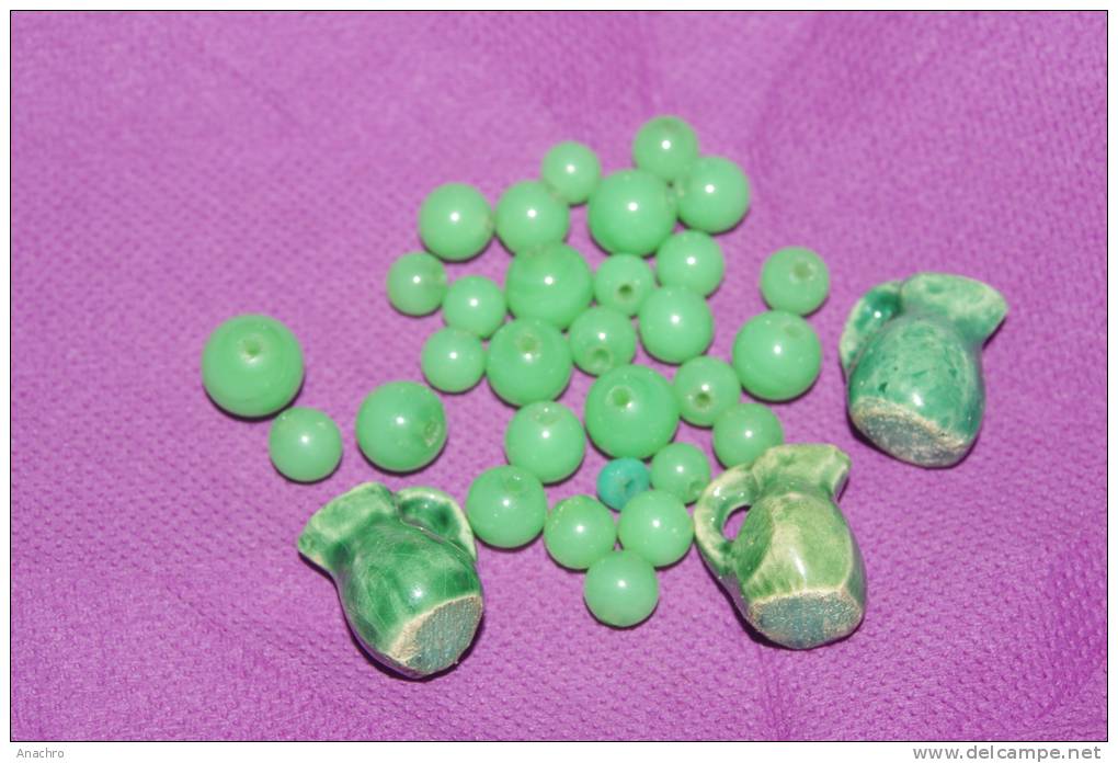 BOUTONS PERLES En VERRE VERT FANTAISIE Et 3 CRUCHES Céramique - Pearls