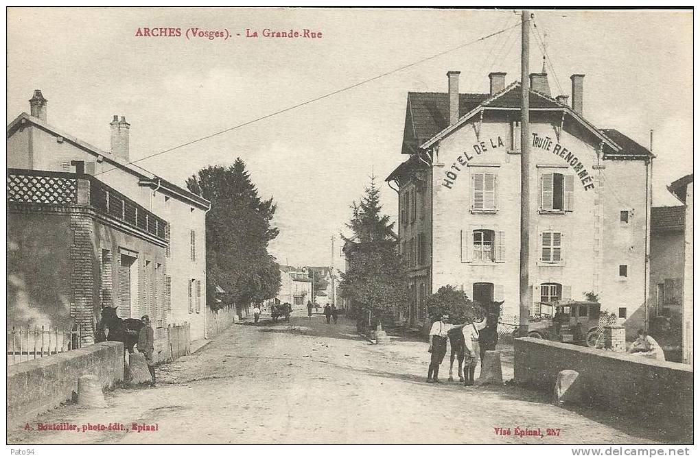 ARCHES  -  Grande  Rue  /  Hôtel  De  La  Truite  Renommée  /   Automobile - Arches