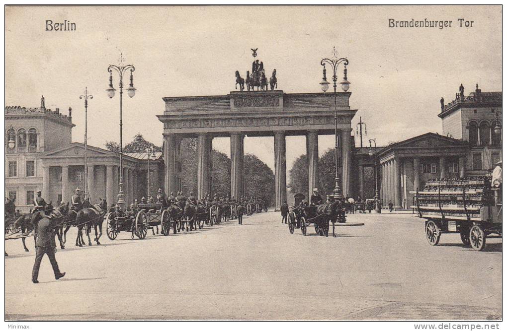 Berlin - Brandenburger Tot, Animé, Soldats - Porte De Brandebourg