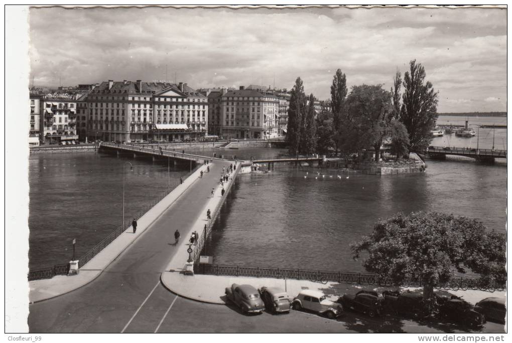 Trois (3) Cartes Les Ponts De Genève En 1952-55 / Quelques Vieilles Voitures, Un Tram, Des Piétons: - Genève