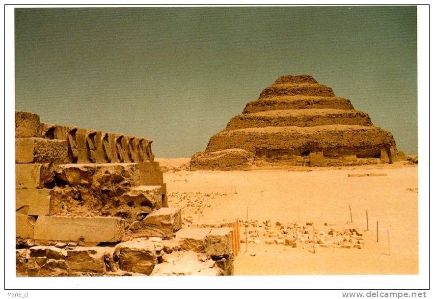 Carte Postale Neuve De Sakara : La PYRAMIDE DU ROI ZOSER - Pyramides