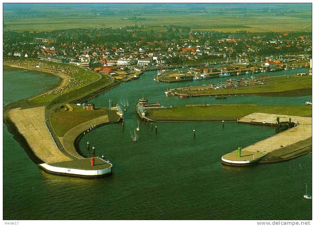 01142 BÜSUM - Blick Auf Den Ort, Den Hafen Und Die Neue Hafeneinfahrt - Buesum