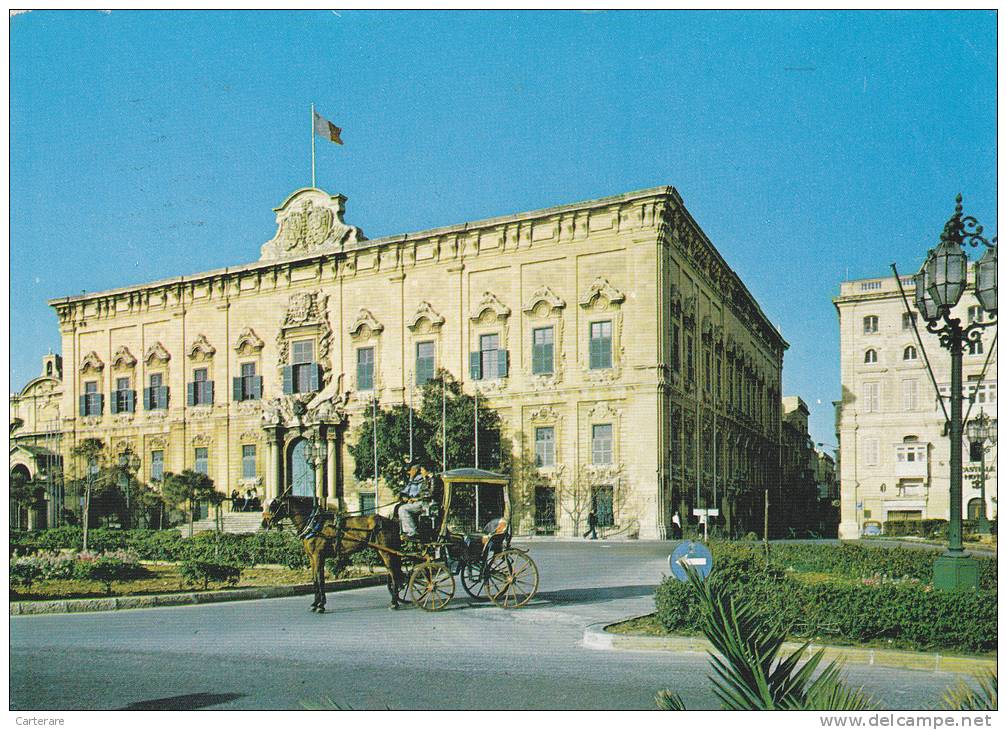 MALTA,MALTE,MALTAIS,ARCHIPEL DE 8 ILES,ATTELAGE,DRAPEAU FRANCE,castille,valetta,auberge - Malte