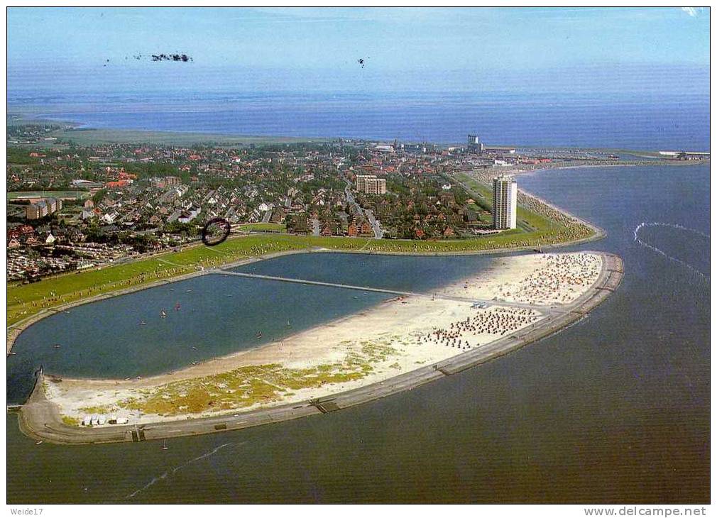 01172 BÜSUM - Blick Auf Den Sandstrand In Der Perlebucht Und Den Ort - Büsum