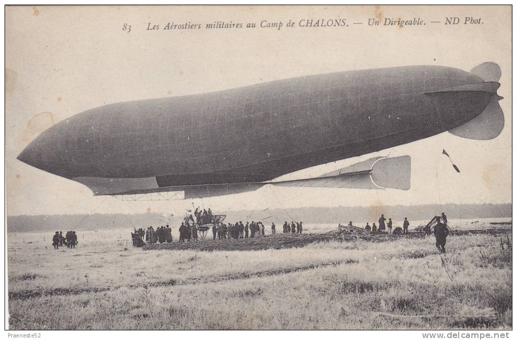 Les Aerostiers Militaires Au Camp De Chalons-un Dirigeable - Luchtvaart