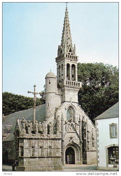 29 CONFORT MEILARS  EGLISE ET CALVAIRE DU XVI S - Confort-Meilars