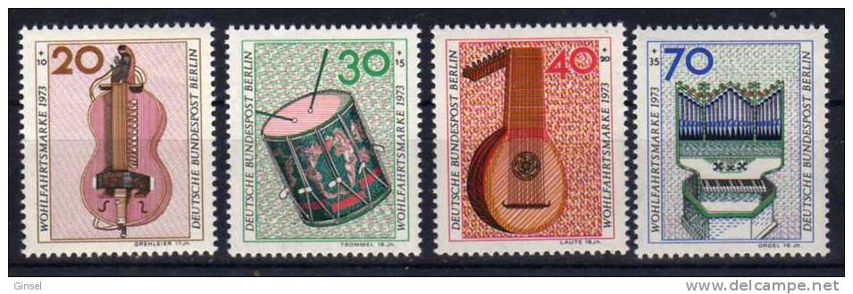 Berlin 459-462 ** - Unused Stamps