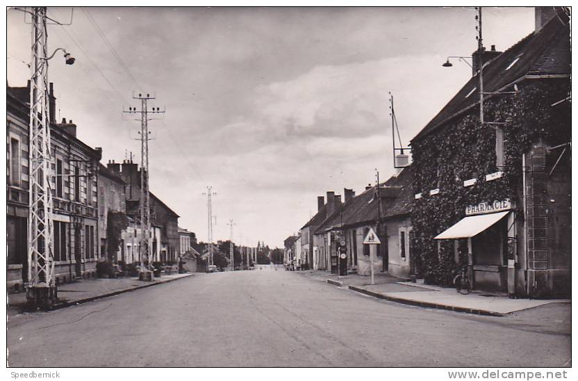 21740 -le Montet Allier, La Route Nationale -1330 Lescher - Pharmacie Poste Pompe Essence - Autres & Non Classés