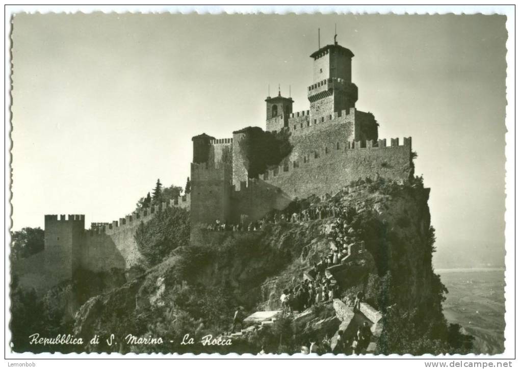 Repubblica Di S. Marino, La Rocca, Unused Real Photo Postcard [13581] - San Marino