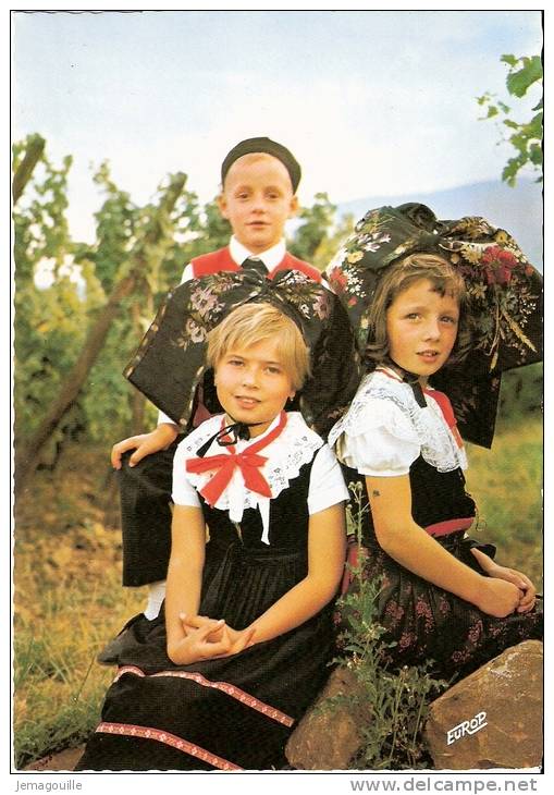 FOLKLORE D´ALSACE - Enfants En Costumes Traditionnels - 7125 - W-21 - Costumi