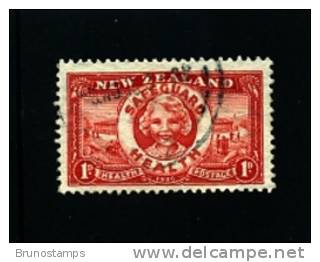 NEW ZEALAND - 1936  1 D. LIFEBOY  FINE USED - Used Stamps