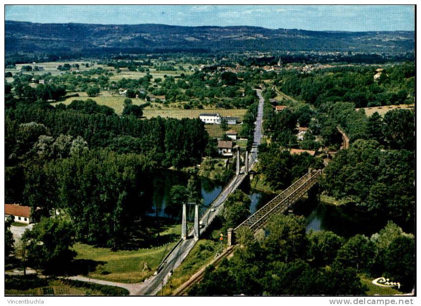 Puybrun-en-Quercy Vue Aérienne "La Guingette" Plage-golf Miniature-grill-Discothèque Le Bourg En Second Plan - Autres & Non Classés