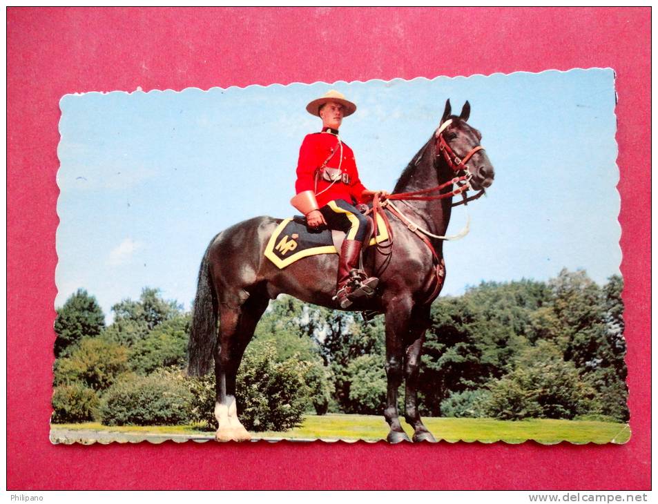 Mounted Policeman Canada ==ref 825 - Police - Gendarmerie