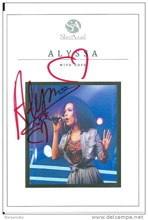 Alyssa - Autographs