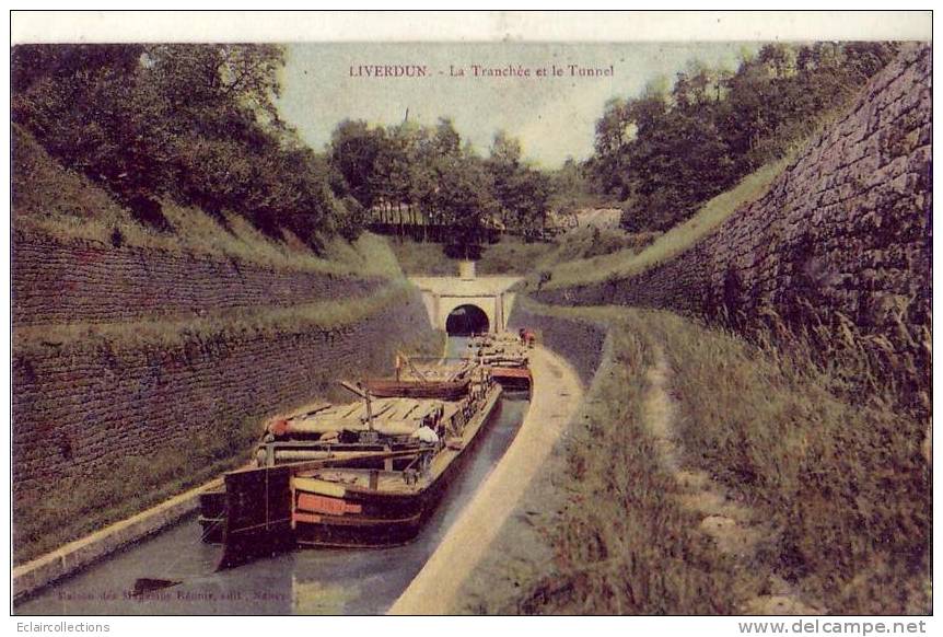 Liverdun   54   Canal  La Tranchée Et Le Tunnel  Navigation Fluviale - Liverdun