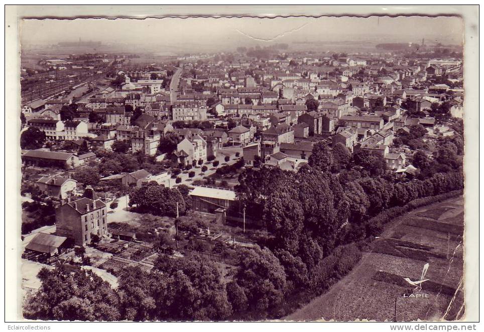 Jarny   54    Vue Aérienne  Quartier De La Gare  (10x15)   ( Voir Scan) - Jarny