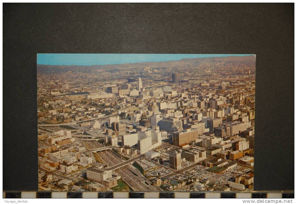 LOS ANGELES  CALIFORNIA  AERIAL VIEW OF DOWNTOWN LOS ANGELES   VOYAGEE 1959 - Los Angeles