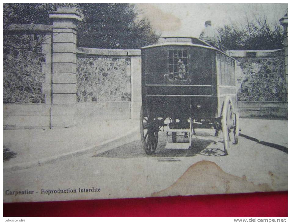 RARE CPA  94  ETABLISSEMENT PENITENTIAIRE DE FRESNE  ENTREE D´UNE VOITURE CELLULAIRE  NON VOYAGEE COLLECTION CARPENTIER - Fresnes