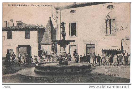 .AIGUES.VIVES( Place De La Fontaine ) - Aigues-Vives