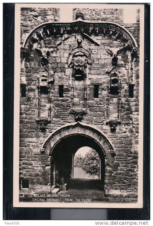 Linlithgow - The Palace - Original Entrance From The Close - West Lothian