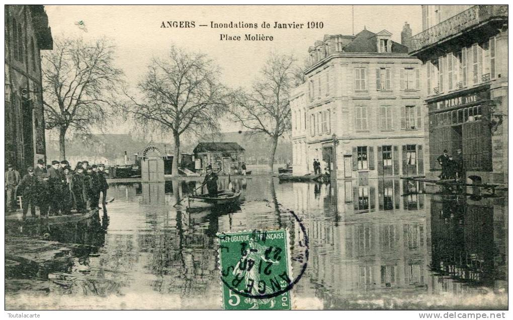 CPA 49 ANGERS INONDATIONS DE JANVIER 1910 PLACE MOLIÈRE - Angers