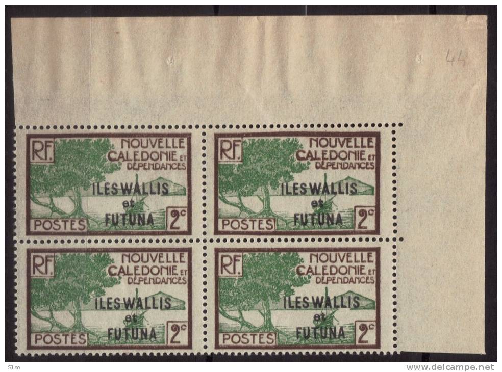 WALLIS Et FUTUNA 1930 / 1938 Poste Yvert N° 44  En Bloc De 4 Coin De Feuille  Neuf Sans Charniere - Unused Stamps