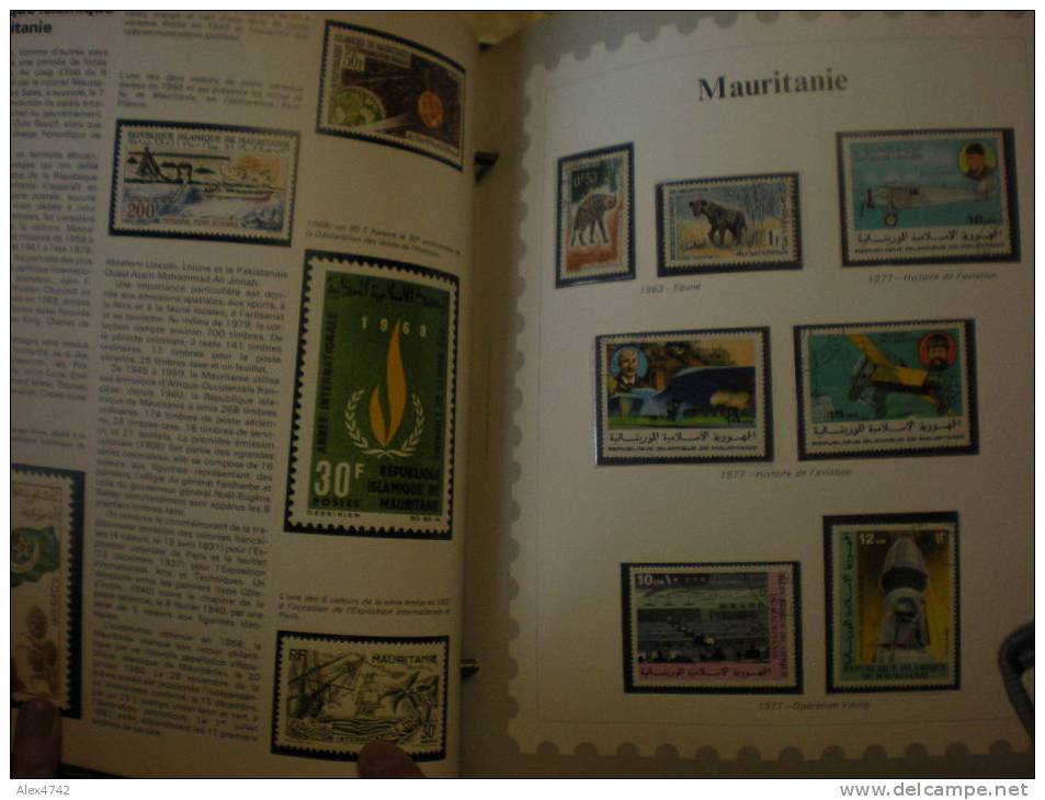 Collection Alpha De Timbres. 86 Pays, 971 Timbres + Histoire De La Philatélie 3 Albums Pour 593 Pages Collection De 1980 - Collections (en Albums)