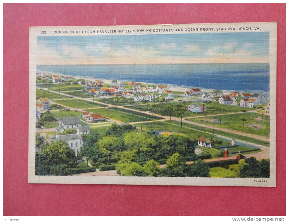 Virginia >  Virginia Beach  -- Looking North From Cavalier Hotel Linen-----------        -------- ---ref 830 - Virginia Beach