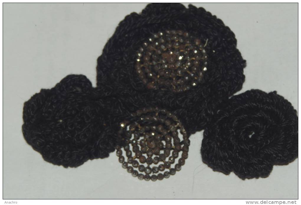 BOUTONS BROCHES BRODERIES Perles 1900  / Lot de 4 pièces