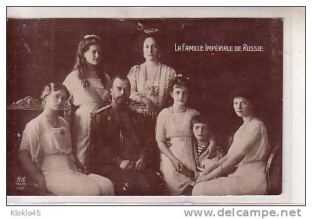 Russie - LA FAMILLE IMPERIALE DE RUSSIE - Portait Prince Assis Princesse Debout Et Ses Enfants : 4 Filles Et 1 Garçon - Personnages Historiques