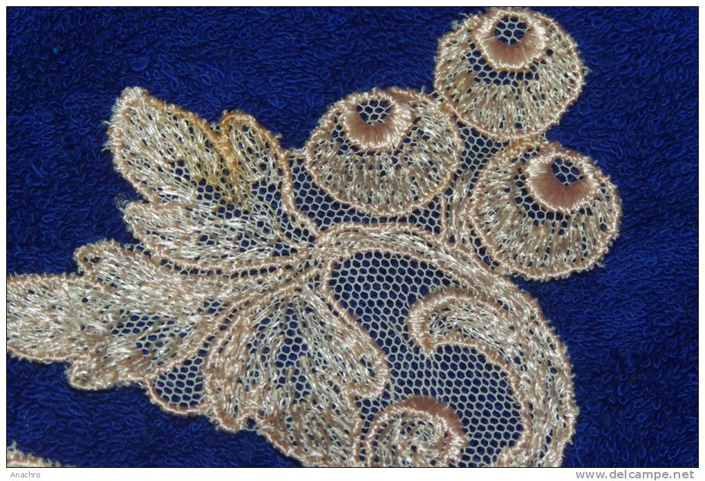 Pièces  PARURE De LINGERIE  DENTELLE Sur TULLE BRODERIE Ancienne Et PASSEMENTERIE - Laces & Cloth