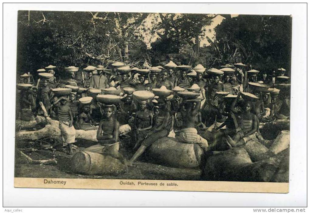 DAHOMEY BENIN  OUIDAH  PORTEUSES DE SABLE - Dahomey